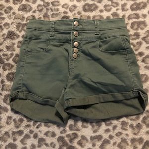 High waisted jungle green shorts